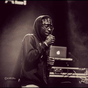 Meet your Posher, Wayne